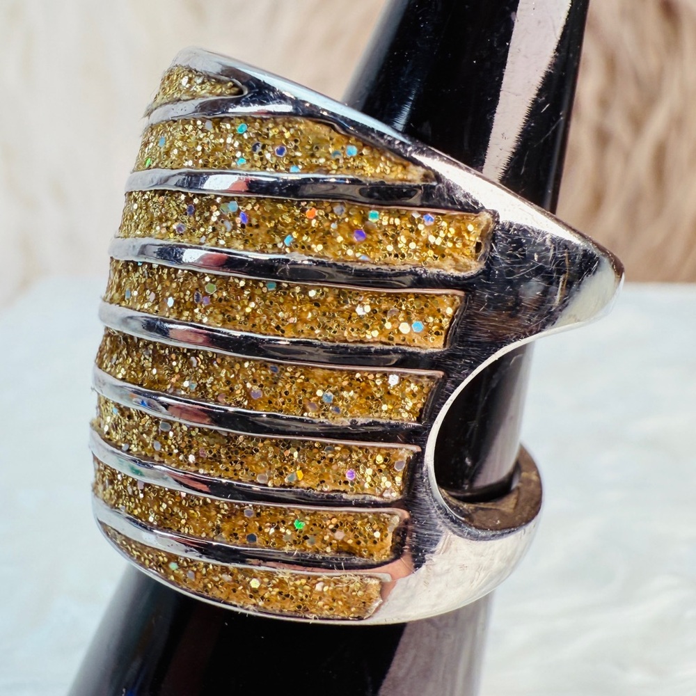 Vintage Weighted Silvertone Large Statement Band … - image 4